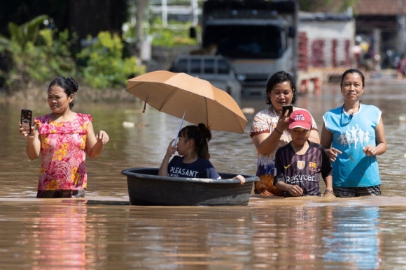 6 Thai Lan Voi Vuot Lu Ho Tro Nguoi Dan Vung Ngap
