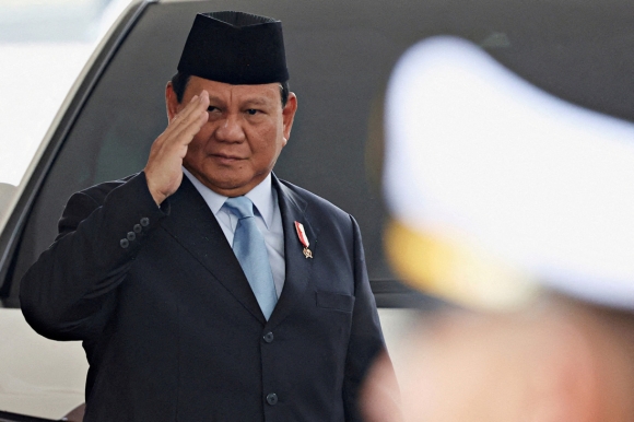 2 Tan Tong Thong Indonesia Prabowo Subianto Nham Chuc