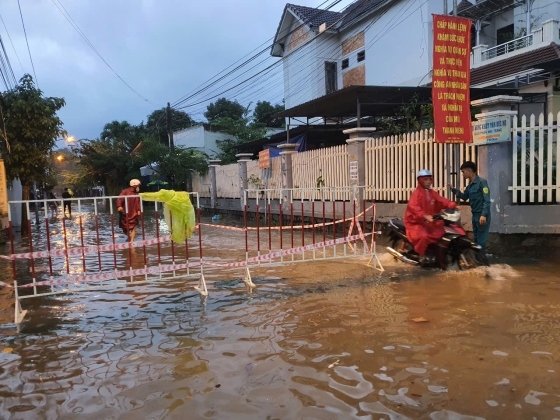 1 Nuoc Lu Dang Dan Nha Trang Chat Vat Don Do