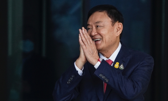 1 Thu Tuong Malaysia Chon Ong Thaksin Lam Co Van