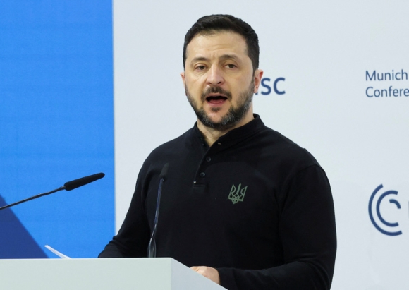 1 Ong Zelensky Keu Goi Chau Au Lap Ra Luc Luong Vu Trang Rieng