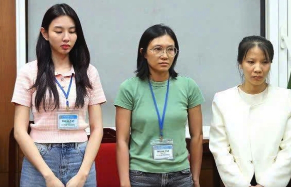 2 Hoa Hau Thuy Tien Bi Tuoc Danh Hieu Guong Mat Tre Viet Nam Tieu Bieu