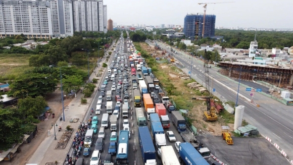 1 Nhieu Vu Tai Nan Lien Hoan Do Khong Giu Khoang Cach An Toan