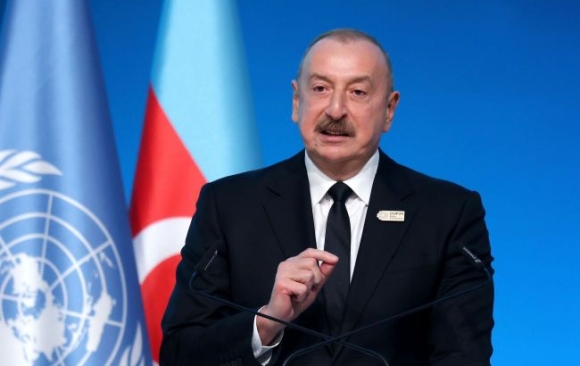 1 Tong Thong Azerbaijan Khuyen Ukraine Khong Nen Chiu Dung Su Chiem Dong Lanh Tho