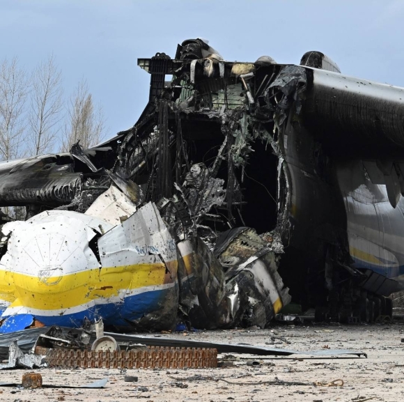 3 An 124 Ruslan Hoi Sinh Bieu Tuong Kien Cuong Cua Nganh Hang Khong Ukraine