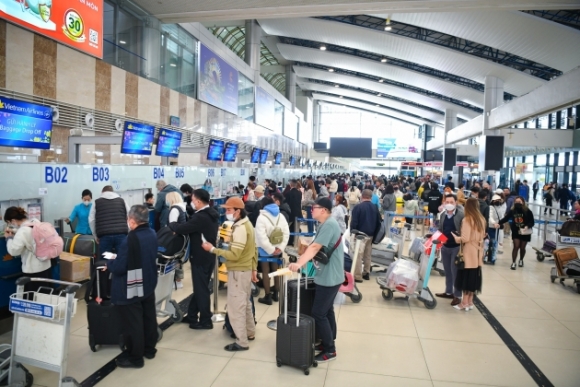 1 Vi Sao Tan Son Nhat Noi Bai Bi Xep Hang San Bay Te Nhat The Gioi
