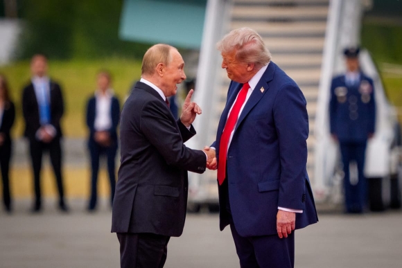 1 Trump Dam Sau Lung Ukraine Khi Ung Ho Yeu Cau Cua Putin Gioi Chuc Kyiv Phan No