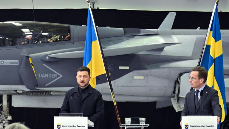 quyet dinh chien luoc ukraine lua chon tiem kich thuy dien thay vi may bay cua my