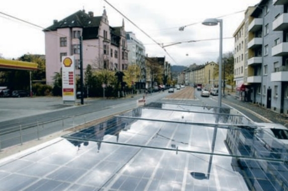 1 Duong Lat Dien O Duc Nang Luong Xanh Ngay Duoi Chan Ban