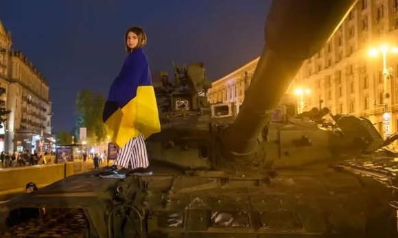 1 Vai Loi Gui Nha Bao Tong Bien Tap Pham Tuan Anh Sao De To Dan Tri Dung Han Ve Phe Nga Xam Luoc Trai Voi Duong Loi Cua Nha Nuoc Vn