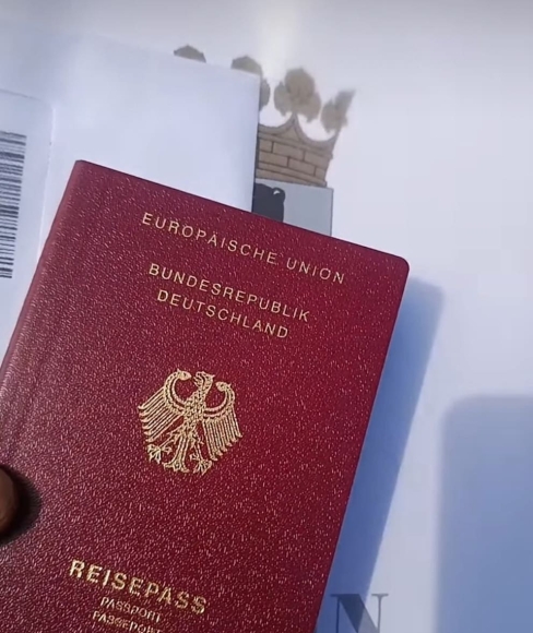 1 Nam Thanh Nien Bi Xem Xet Thu Hoi Quoc Tich Duc Chi Sau Mot Ngay Nhap Tich Vi Ca Ngoi Hamas