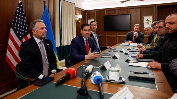 2 Trump Va Putin Bi Mat Dam Phan Chau Au Bi Bien Thanh Ke Ngay Tho