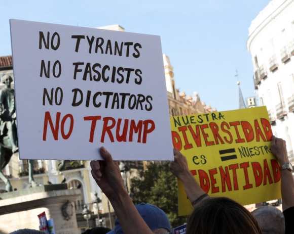 1 Nhieu Nguoi Chau Au Xem Trump La Ke Thu Lo Se Co Chien Tranh Voi Nga