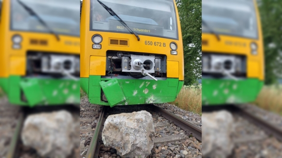 1 Munich Nem Khoi Be Tong Vao Tau Hoa Cho 700 Nguoi Trong Dem