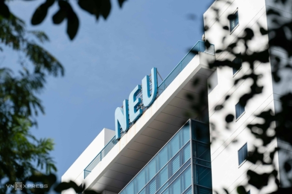 1 Du Kien Cam Dung Tu Quoc Te Quoc Gia Khi Dat Ten Truong Dai Hoc