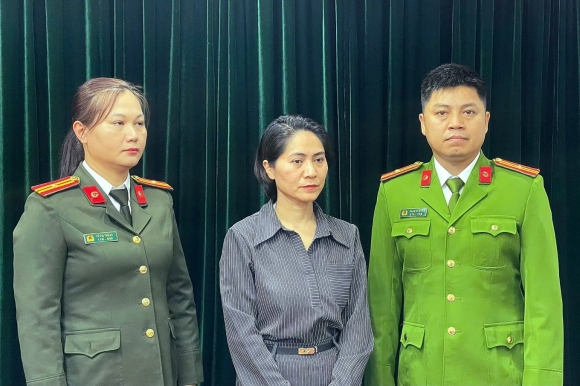 1 Vu Show Ve Day Bon Canh Chim Troi Khoi To Giam Doc Cong Ty Ngoc Viet