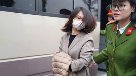 2 Canh Sat Dan Giai Hai Cuu Cuc Truong Cuc An Toan Thuc Pham Den Toa