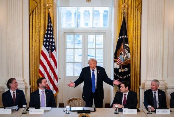 Trump kêu gọi đầu tư 100 tỷ đô la vào Venezuela nhưng bị các tập đoàn dầu mỏ từ chối