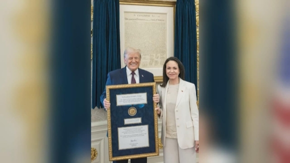 Khi giải Nobel Hòa bình trở thành công cụ trong các cuộc giao dịch chính trị