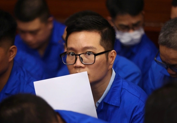 Cựu cán bộ Văn phòng Chính phủ khai nhận tiền của doanh nghiệp hàng tháng