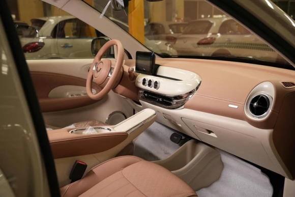 2 Xe Dien Wuling Bingo 2026 Xuat Hien O Viet Nam Gia Du Kien Tu 399 Trieu Dong Can So Nhu Mercedes