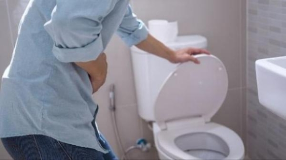 Nam hay nữ, nếu thức dậy thấy 4 dấu hiệu này, cảnh báo bệnh thận đang tiến triển nhanh