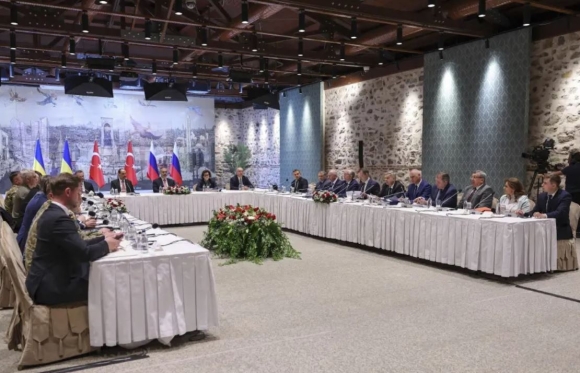 Ukraine và Nga kết thúc ngày đàm phán đầu tiên đầy triển vọng tại Abu Dhabi