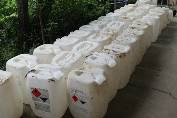 Xưởng sản xuất 60.000 lít giấm giả làm từ axit công nghiệp pha nước lã gắn mác 'lên men tự nhiên'