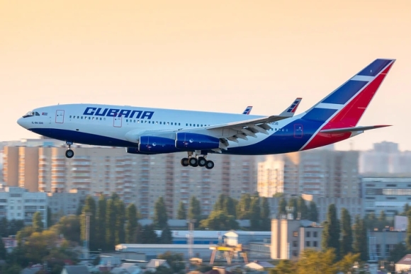 Cuba cạn nhiên liệu hàng không, sân bay lớn nhất ngừng tiếp nhiên liệu một tháng