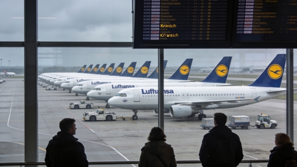 Hàng loạt chuyến bay của Lufthansa có nguy cơ bị hủy do phi công và tiếp viên đình công