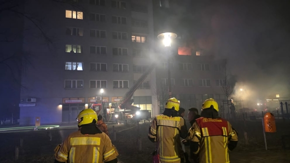 Cháy chung cư cao tầng tại Berlin khiến một trẻ em tử vong