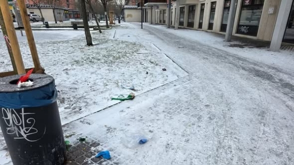 Bí ẩn vụ kéo người bị thương trên đệm tại Hellersdorf: Nạn nhân nghi là người Việt