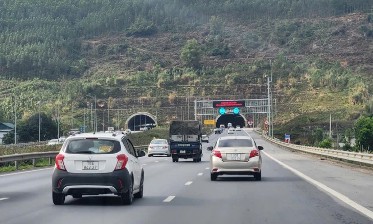 Đề xuất mức thu phí  5 đoạn tuyến đường cao tốc Bắc - Nam