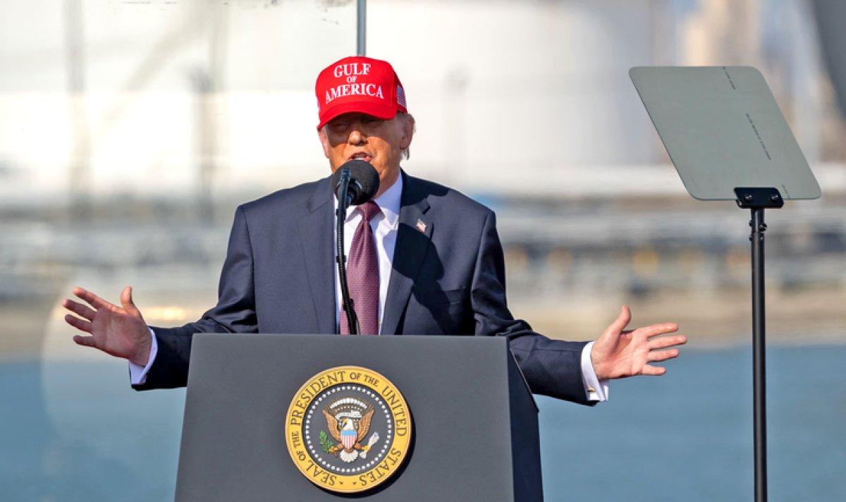 Chính quyền Trump xin hoãn hoàn tiền thuế quan thêm 4 tháng