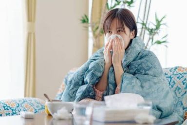 Dị ứng phấn hoa và cảm cúm khác nhau thế nào