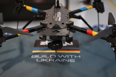 Công ty liên doanh Đức–Ukraine bàn giao lô drone đầu tiên cho tiền tuyến chống giặc Nga