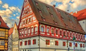 Thị trấn độc đáo ở Đức nơi người dân lấy kim cương làm gạch xây nhà