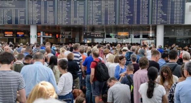 Đức: Hủy hơn 200 chuyến bay do người lạ xâm nhập, biến mất không dấu vết