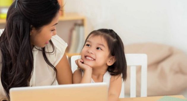 6 cách cha mẹ giao tiếp giúp trẻ hiểu chuyện và thông minh, cách thứ 5 càng áp...