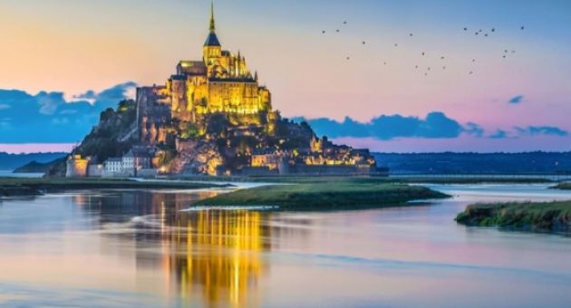 Những bí ẩn chưa lời giải đáp về lâu đài Mont Saint Michel ở Pháp