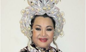NSƯT Ngọc Giàu - Cô đào đa năng