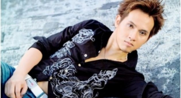 Ca sĩ “thảm họa” bởi nhà báo… “thảm họa”