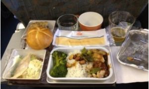 Mọi cung bậc cảm xúc bộc lộ khi bay cùng Vietnam Airlines từ Đức về Việt Nam