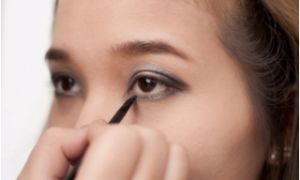 Bí quyết để viền mắt không bị lem