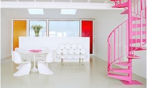 Cá tính với cầu thang sắc màu