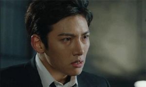 Màn kịch tráo trở của người vợ cạn tình rũ bỏ chồng con