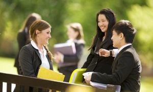 Du học trời Tây: Ai nên về, ai nên ở lại?