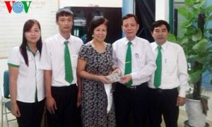 Tài xế taxi trả lại 100 triệu đồng cho Việt kiều Đức