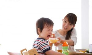 Làm con ở Việt Nam khổ quá!