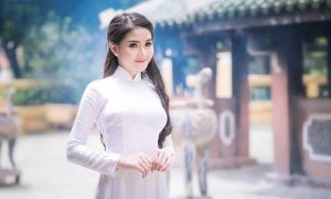 Tung bay tà áo dài Dân tộc giữa Thủ đô nước Đức
